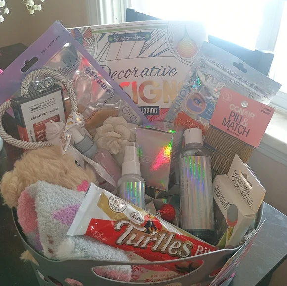 Women's pamper me spa basket anniversary birthday just because I love you - Picture 2 of 4
